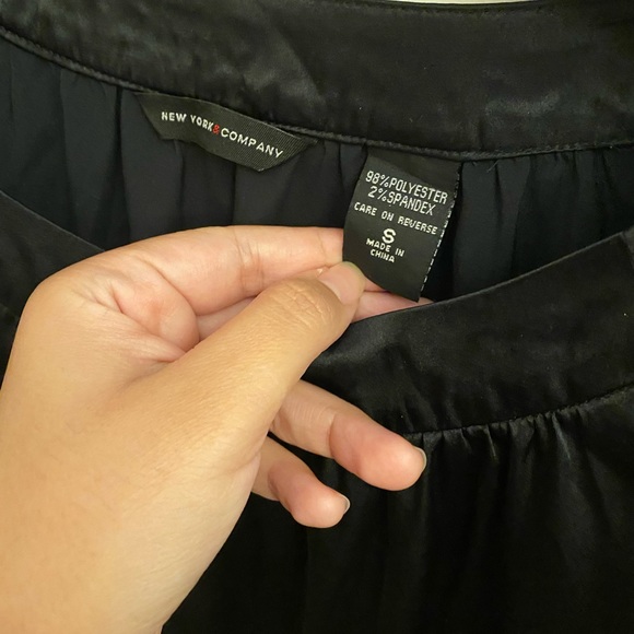 Silky smooth dress shirt (3/$30) - Picture 3 of 3